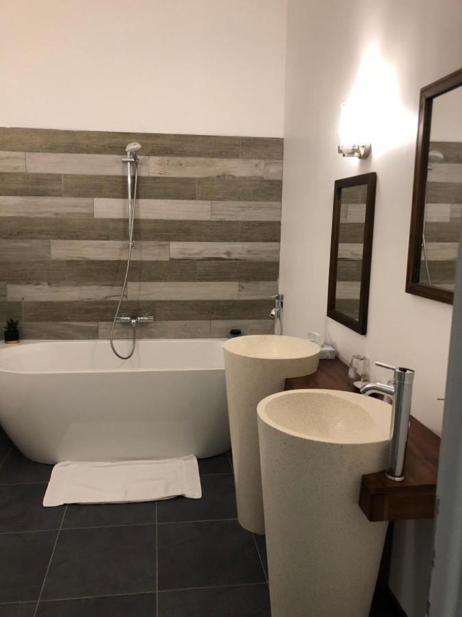 Varambon Le Nid De L'Ain B&B 외부 사진